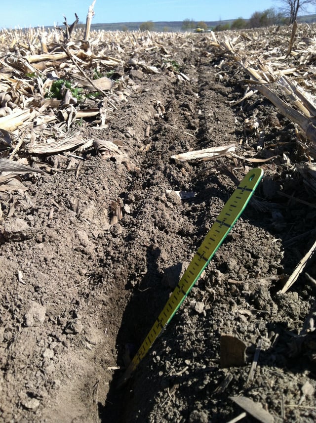 SoilWarrior tillage depth 