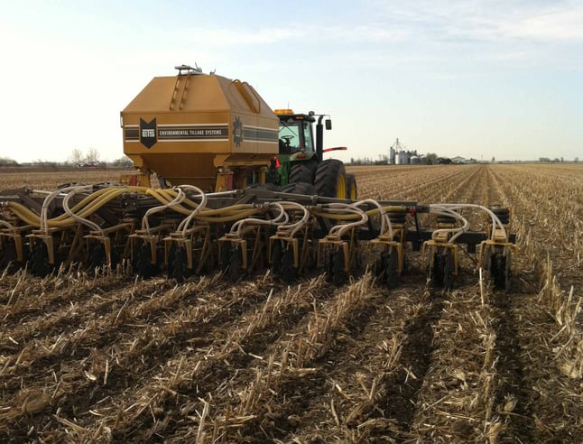 Verdonck SoilWarrior strip till system Quebec